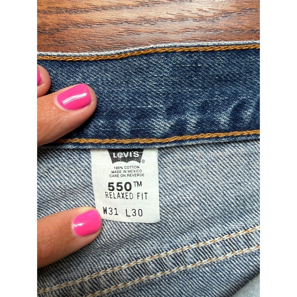 Levis 550 Mens Jeans 31x30 Relaxed Tapered Medium Wash Y2K 90s Dad Denim - Picture 3 of 10